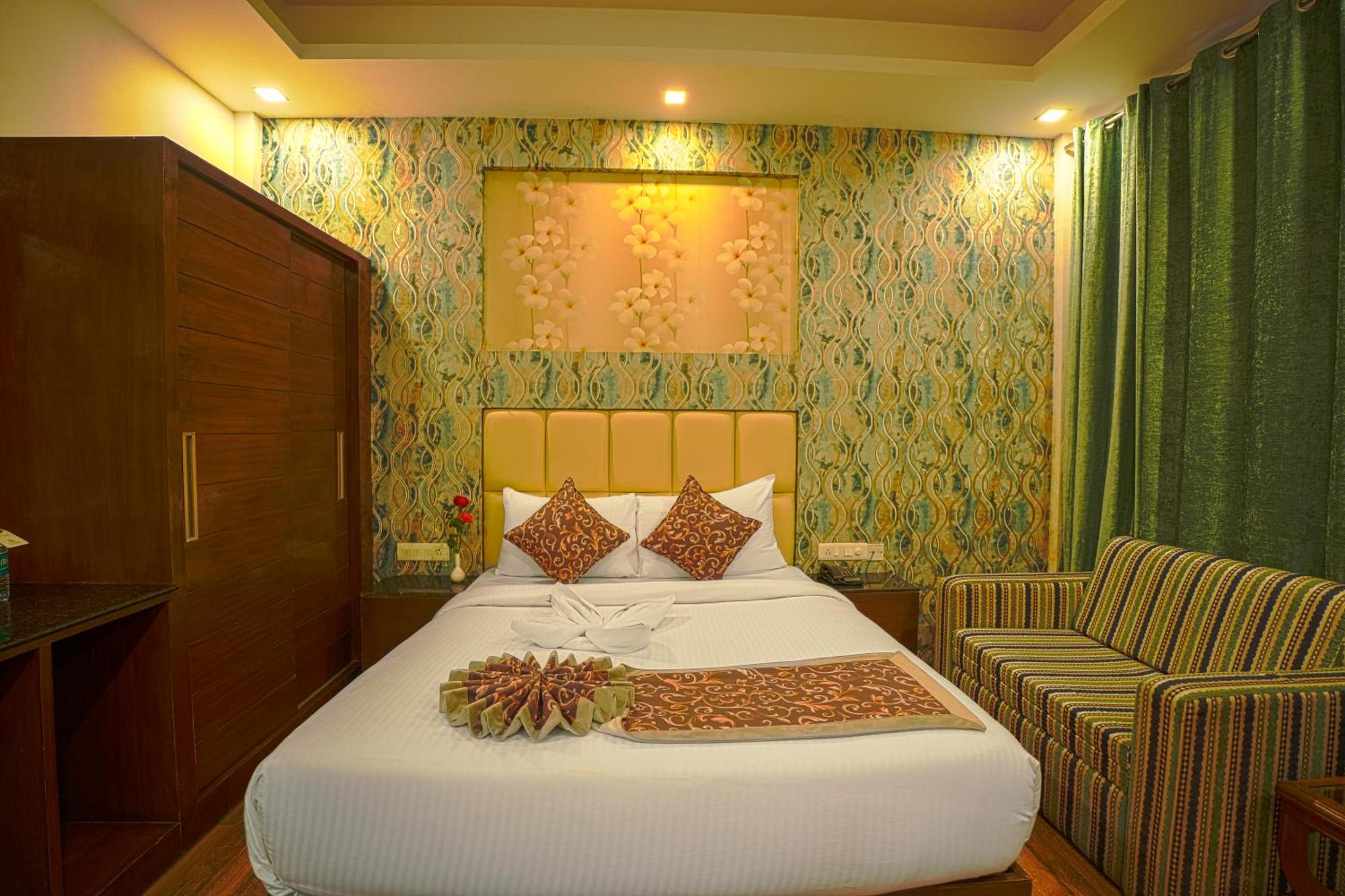 Hotel Q Saina S K Regency Rishīkesh Zewnętrze zdjęcie