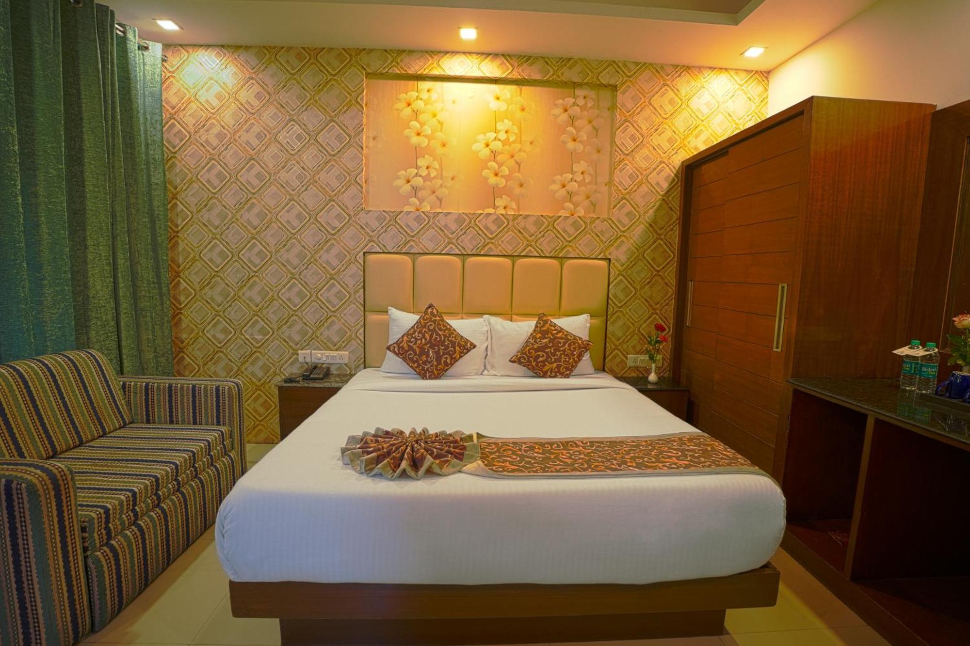 Hotel Q Saina S K Regency Rishīkesh Zewnętrze zdjęcie
