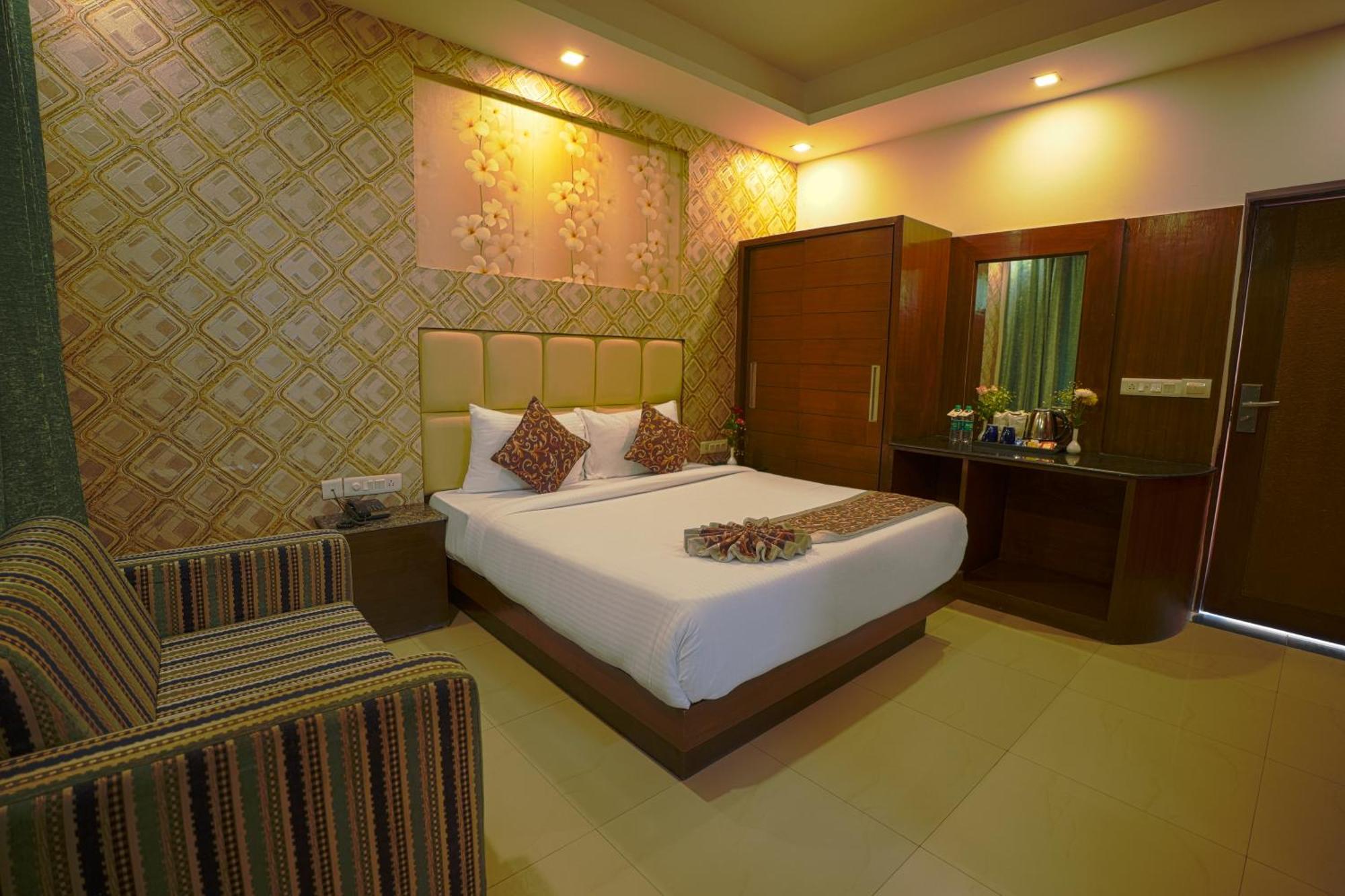 Hotel Q Saina S K Regency Rishīkesh Zewnętrze zdjęcie
